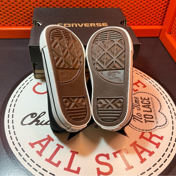 Converse Chuck Taylor Toddler Simple Slip in Black - Picture 4 of 6